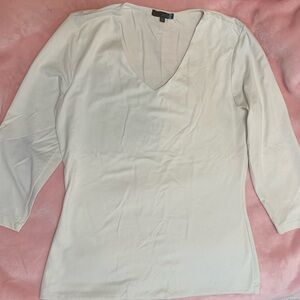 Judy P 3/4 Sleeve V-Neck Shirt